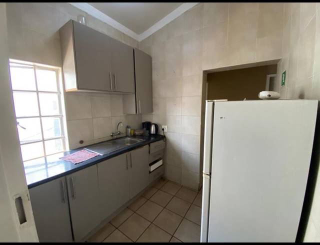 8 BEDROOM HOUSE FOR SALE IN BRIXTON